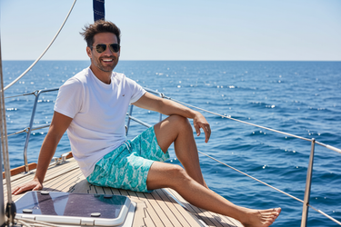Beach Look 8 – Sailboat