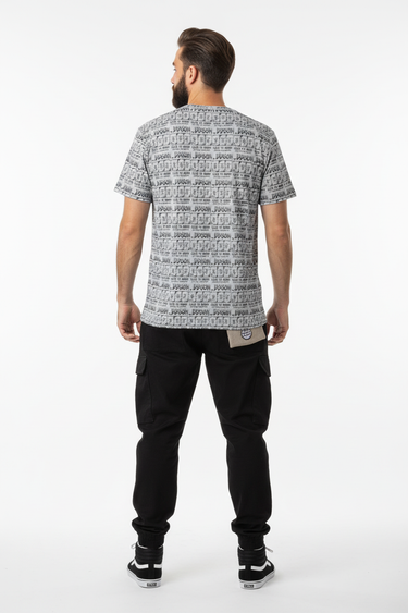 Bearded model back showing pattern details
