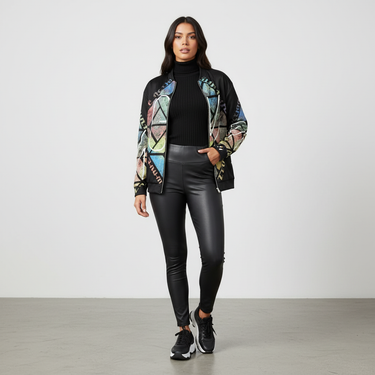 Female - Urban chic with turtleneck and leather leggings