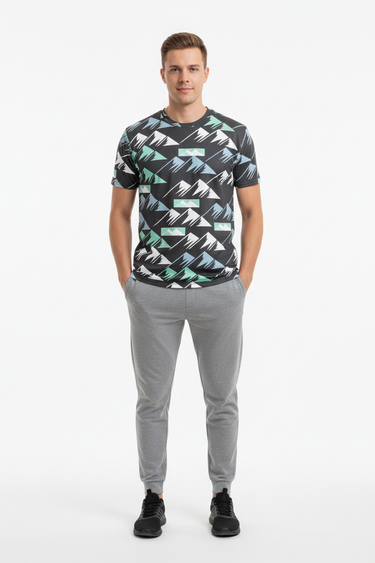 Geometric pattern tee with grey joggers