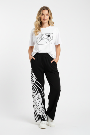 Look 4 – Blonde Model, Front