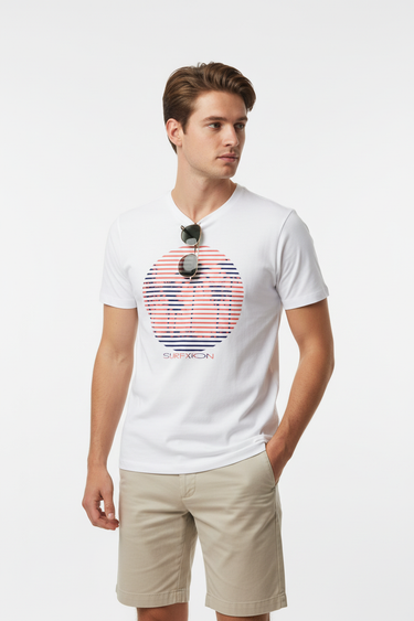Look 4 – White Tee Styled