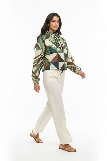 Middle Eastern woman wide-leg pants
