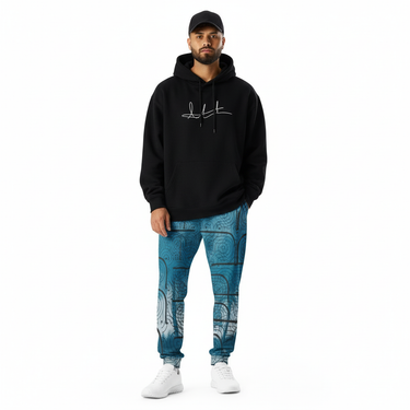Streetwear Look - Oversized Hoodie & Cap
