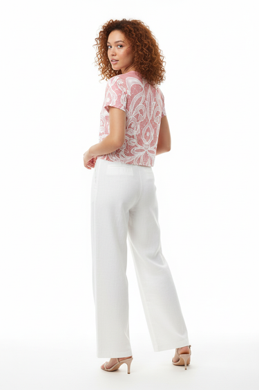 3/4 Back - Mixed-race model, white linen pants
