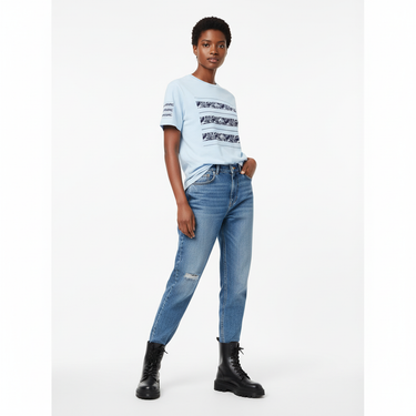 Female - light blue tee