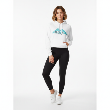 Female White Leggings Look