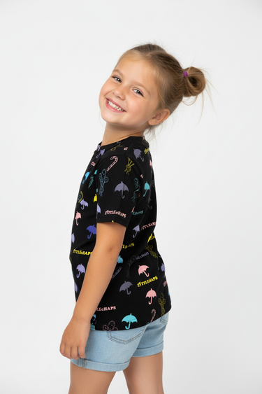 Girl age 5 over shoulder