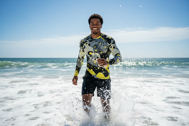 Into the Waves – No Logo