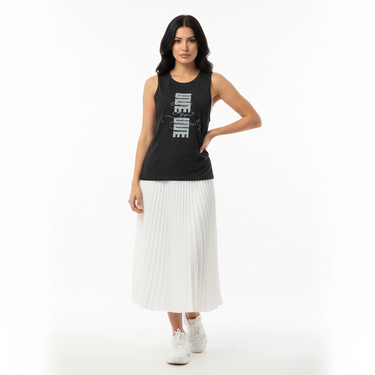 Live Love Honestly Tank Black Heather with Skirt - Latina Model