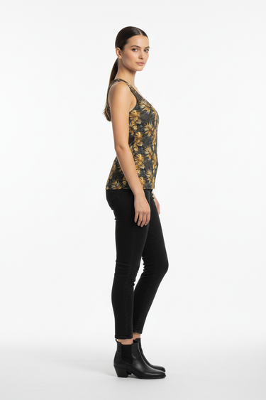 Look 3 Side