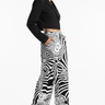 Look 5 – Latina Model, Side