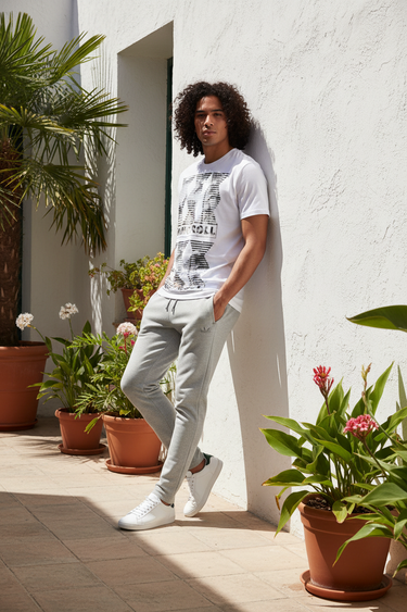 Look 6 – Mediterranean Courtyard