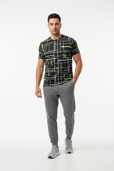 Look 8 - Comfortable athleisure with sweatpants