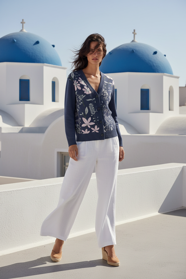 Look 8 – Santorini Rooftop