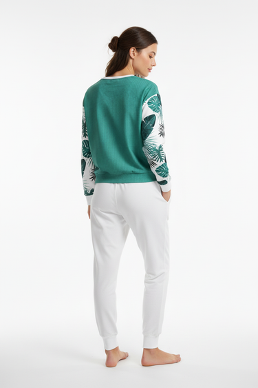 Sweatshirt with White Joggers Back